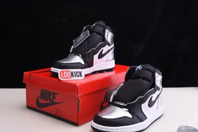 1st Kicks SILVER CD0461-001 AIR OG TOE HIGH 1 JORDAN WMNS 0612